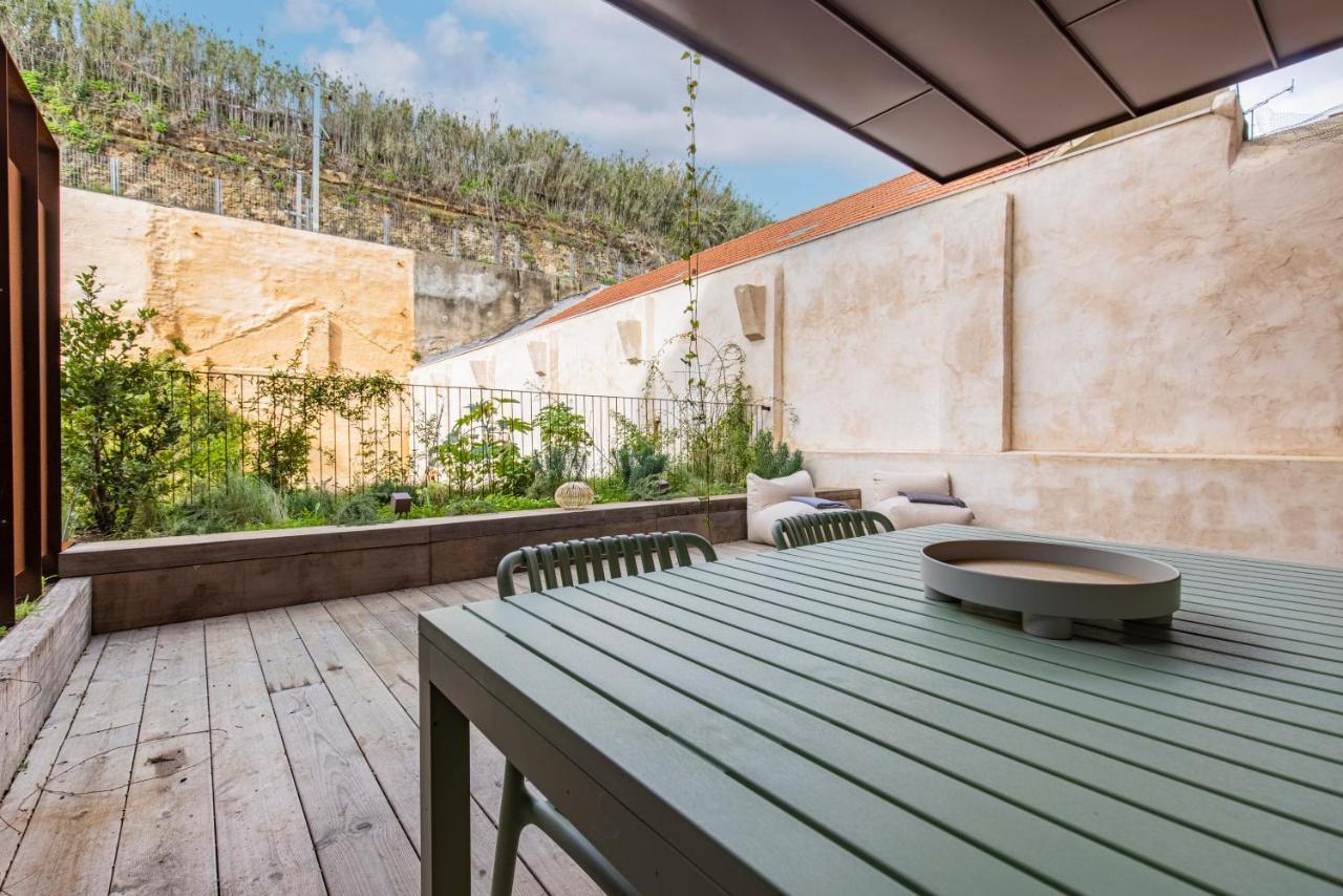 Deluxe 2Bdr Apartment W/ Patio By Lovelystay Lisboa Kültér fotó