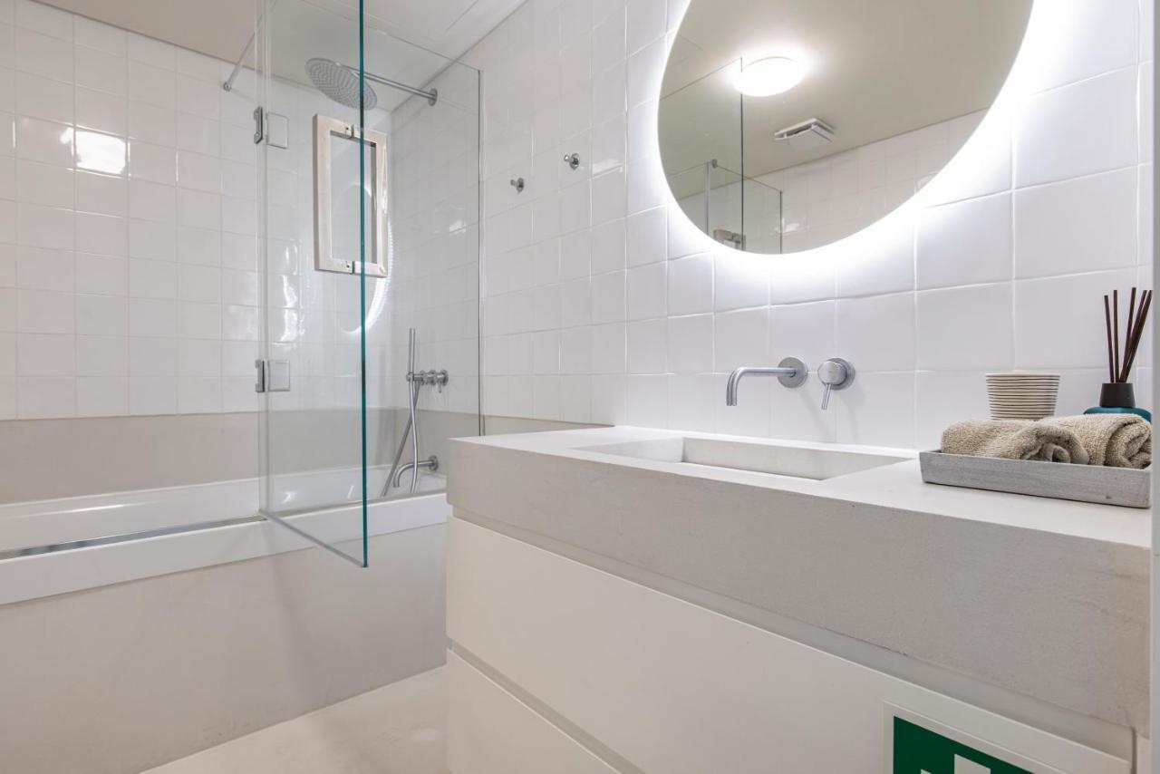 Deluxe 2Bdr Apartment W/ Patio By Lovelystay Lisboa Kültér fotó