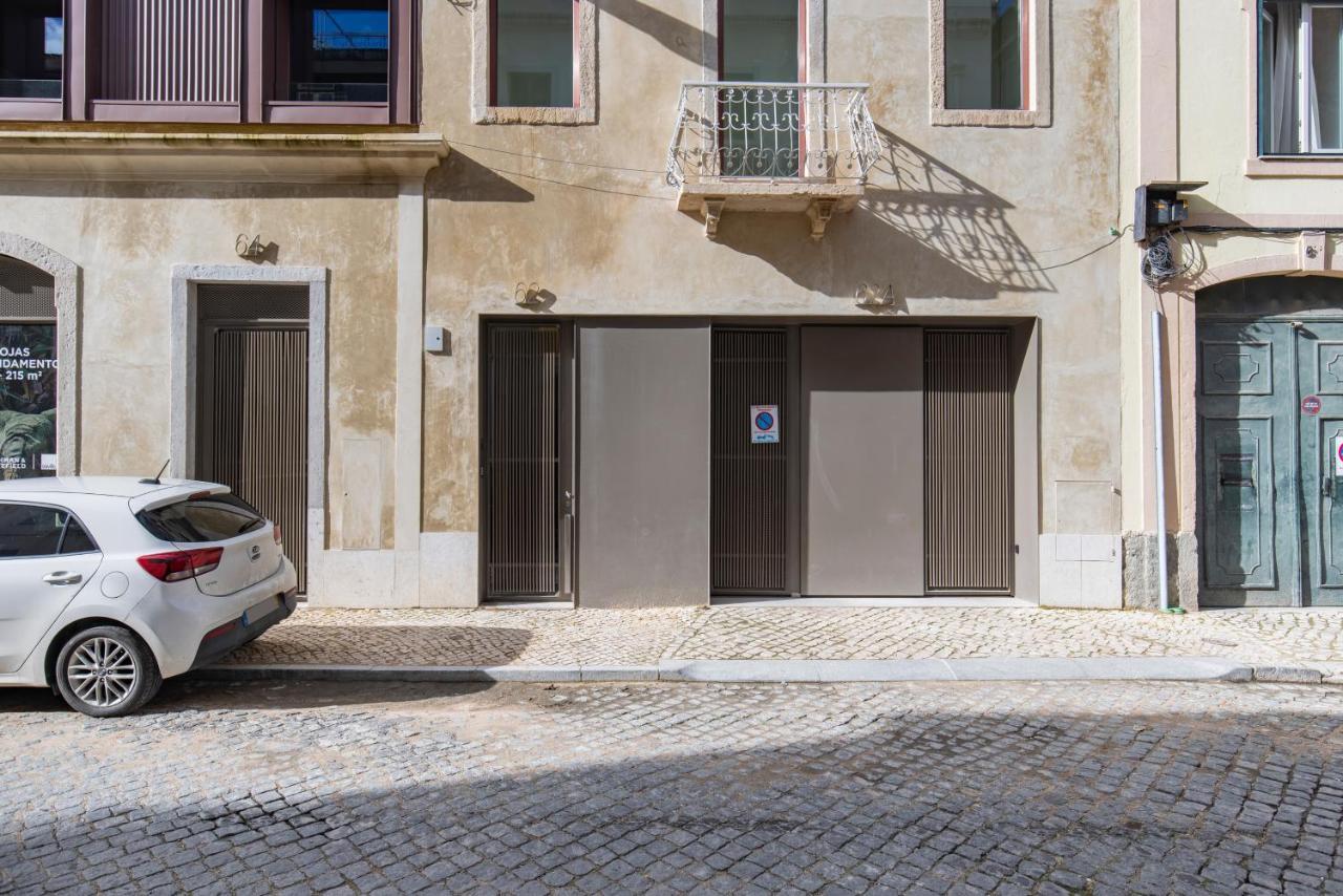 Deluxe 2Bdr Apartment W/ Patio By Lovelystay Lisboa Kültér fotó