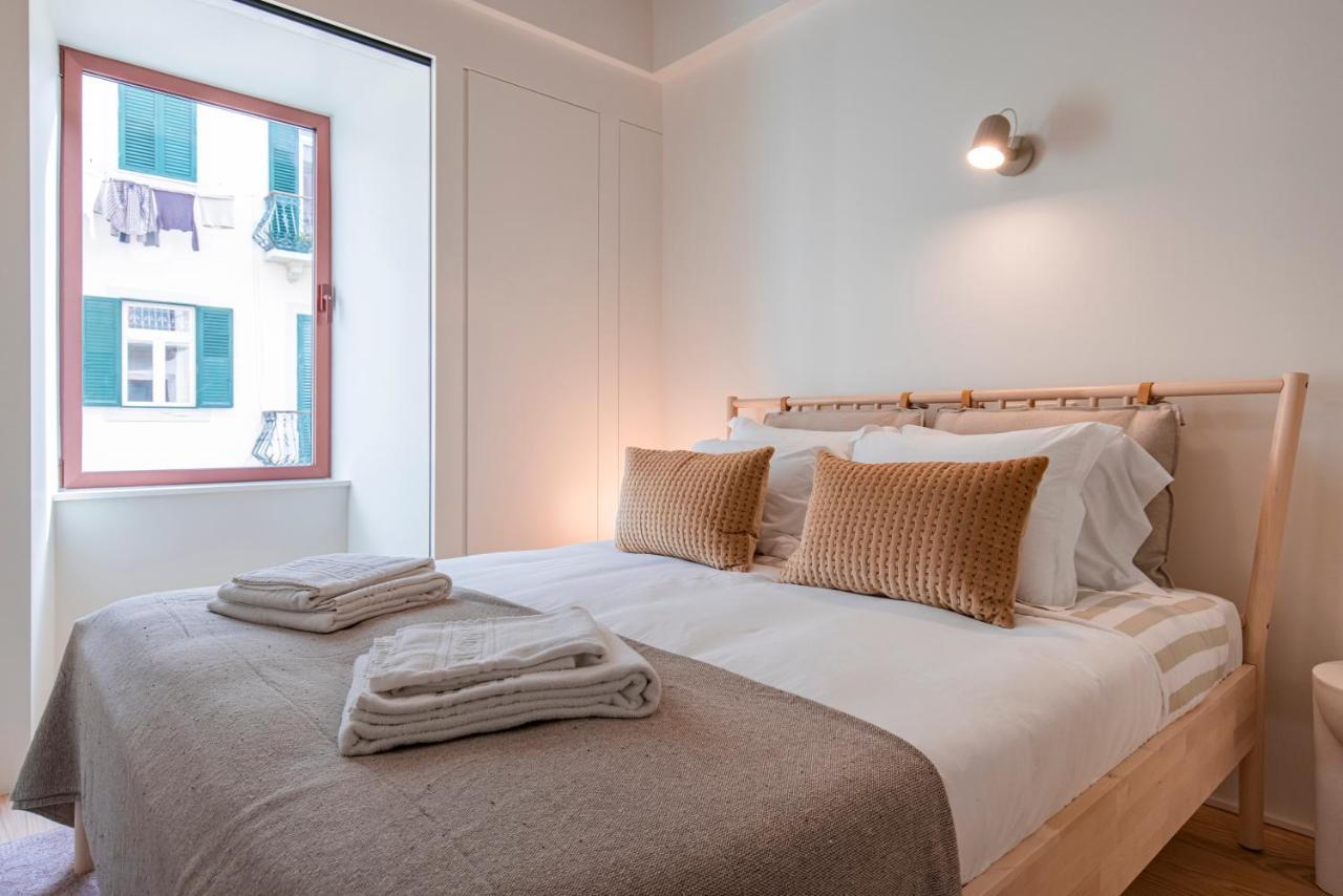 Deluxe 2Bdr Apartment W/ Patio By Lovelystay Lisboa Kültér fotó